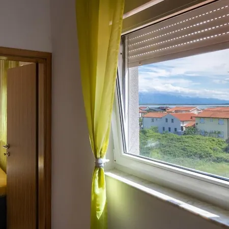 Appartement With Parking Space - 25528